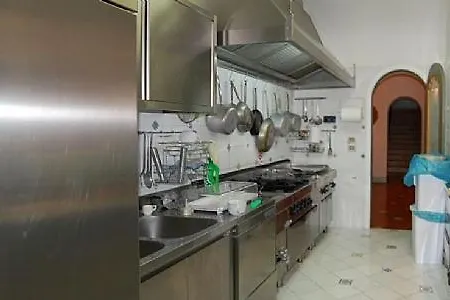 Vila Positano Villa Sleeps 15 Pool Air Con Wifi *