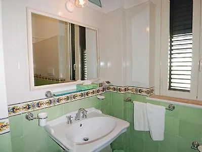 Positano Villa Sleeps 15 Pool Air Con Wifi *